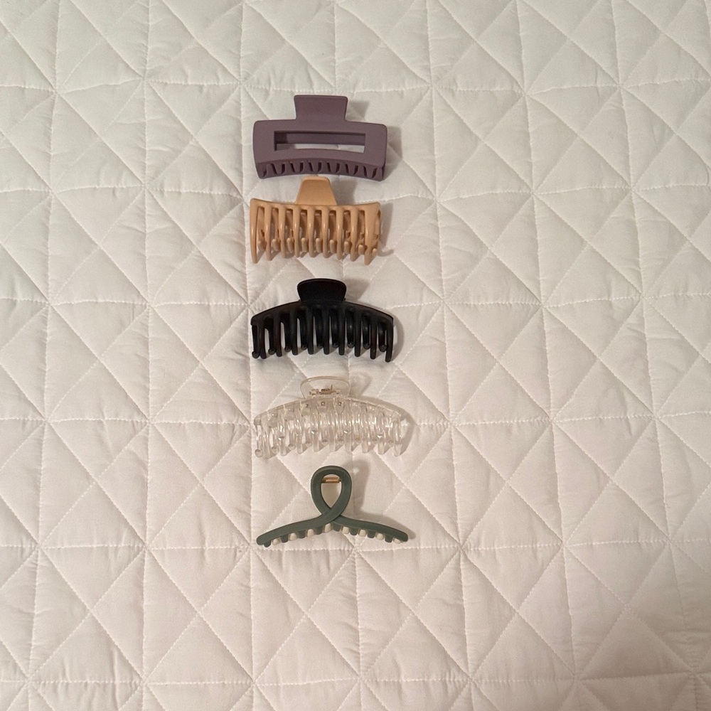Set of 5 Hair Claw Clips in Assorted Colors